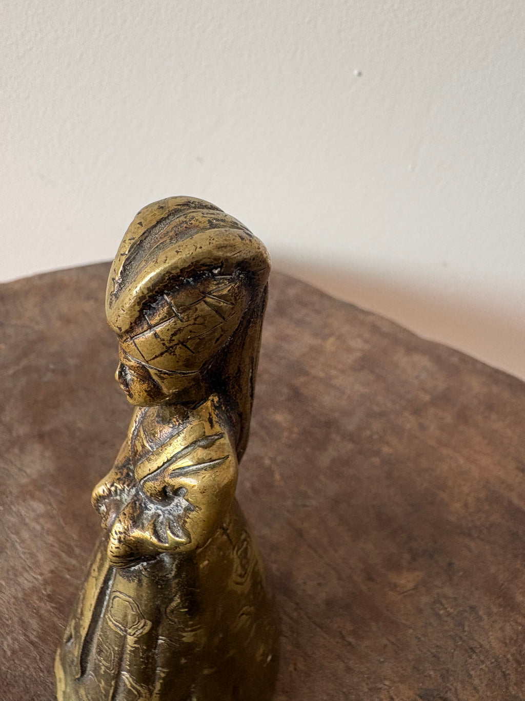 Vintage messing tafelbel (damefiguur)