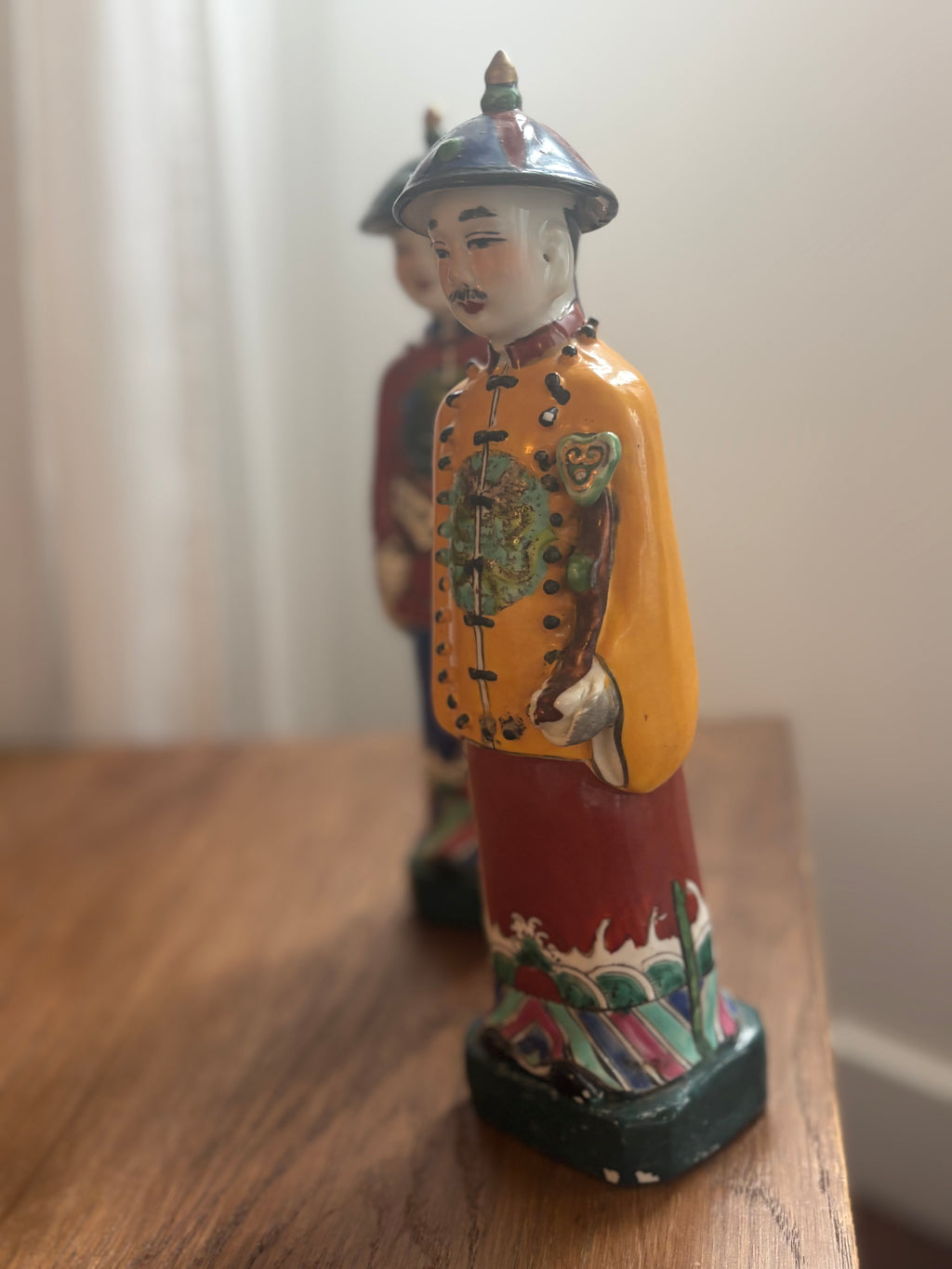 Hand geschilderde Chinese porseleinen beelden
