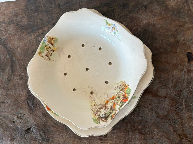 Vintage J & G Meakin fruit of bessenkom