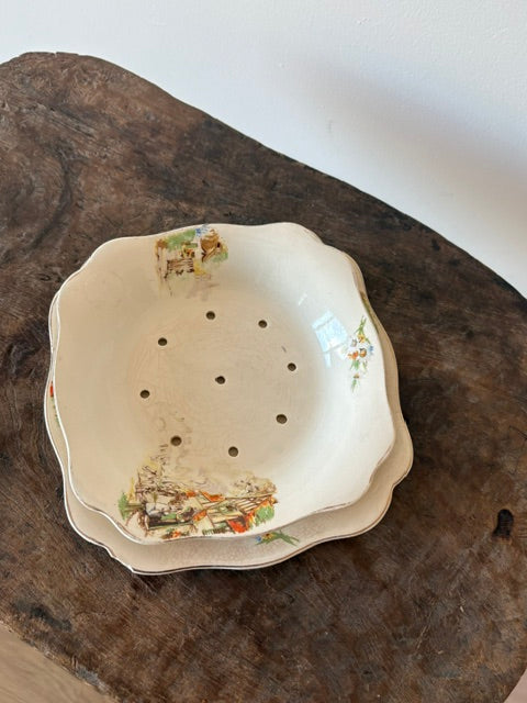 Vintage J & G Meakin fruit of bessenkom